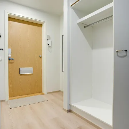 Lapin Loiste 1, Modern Studio, Free Parking And Wifi * Rovaniemi